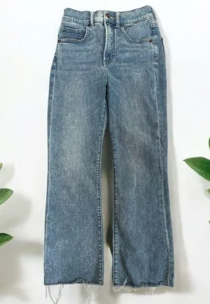 Express Cropped Flare High Rise Stretch + Size 0 thumbnail 1