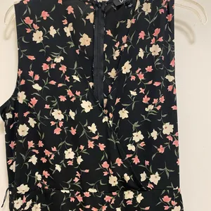 Lulus Women’s Sleeveless Tank Jumpsuit M Medium Black Print Floral Chest 38” thumbnail 3