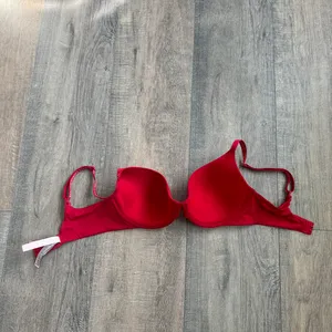 Victorias Secret Bra thumbnail 3