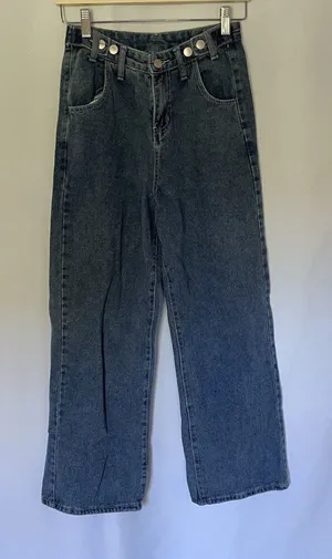 Vintage High-Waisted Wide Leg‎ Jeans style casual pockets summery thumbnail 1