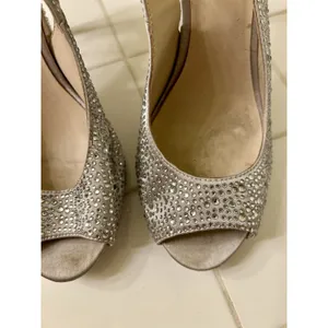 Le Château Rhinestone Covered Silver Heels 4 Inches Tall Size 8 Women’s thumbnail 10