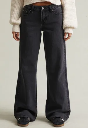 PacSun Jeans thumbnail 1