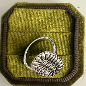 Boho/Chic Silver Oval Flower Design Stainless Steel Silver Statement Ring Size 6 thumbnail 3