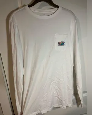 Vineyard Vines Snow Ski Whale Design White Cotton Long Sleeve Tshirt Size XL thumbnail 6