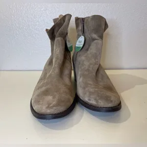 Paul Green NWT Women’s Tan Suede Ankle Boots Size‎ 7 thumbnail 6