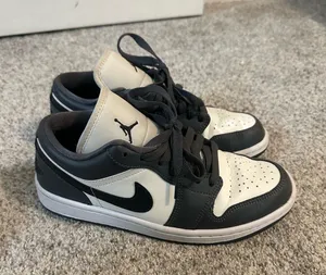 Nike Air Jordan Low thumbnail 1