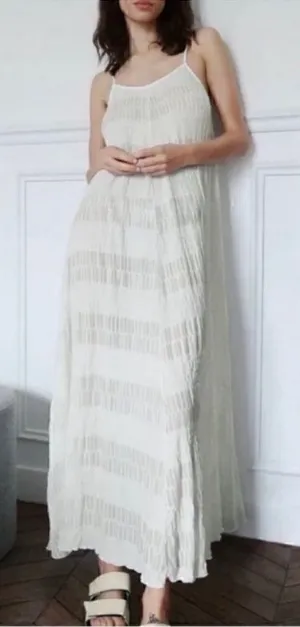 Zara Textured White Maxi Dress(Size Medium) thumbnail 1