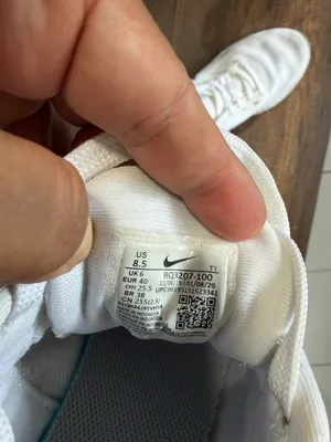 Nike Revolution 5 Mujer Talla 8.5 Blanco Running Sneakers BQ3207-100 thumbnail 5