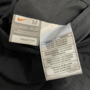 Nike Womens M Jacket‎ Reversible Black Fit Dry Hidden Hood Running Cycling Logo thumbnail 15