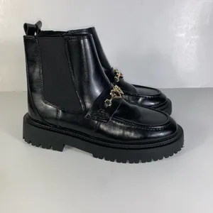 Zara patent finish chelsea ankle booties with heart chain detail 36 EU, 5.5 US thumbnail 6