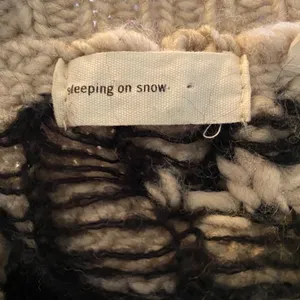 Sleeping on‎ Snow Cardigan Sweater thumbnail 2