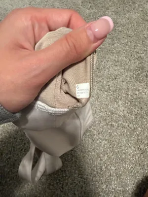 White lululemon sports bra thumbnail 3