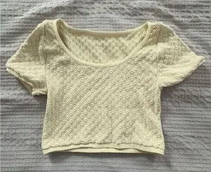 Top YELLOW SMALL thumbnail 1
