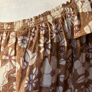 Free People Miss Daisy 100% cotton Brown‎ Floral Off Shoulder Smocked Blouse M thumbnail 2