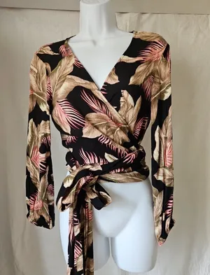 🌺 Billabong Tropical Palm Long Sleeve Wrap Crop Top - Women’s Size L 🌿 thumbnail 4