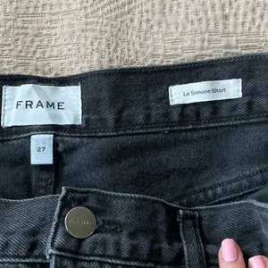 FRAME Denim Black Grayridge Le Simone Fringe Raw Hem Jean Shorts Size 27 thumbnail 6