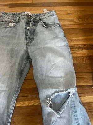High Wasted Light Jeans thumbnail 2