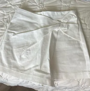 Flying tomato skort thumbnail 1