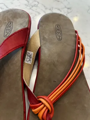 Keen Red Orange Strappy‎ Thong Flip Flop Sandals Shoes Size 8 thumbnail 9