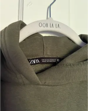 Cropped ZARA Sweatshirt thumbnail 3
