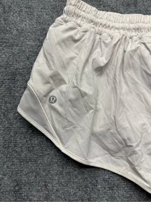lululemon athletica Women’s 8 Light Beige Athletic lined Shorts thumbnail 6
