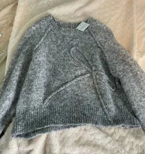 American Eagle Outfitters Sweater thumbnail 1