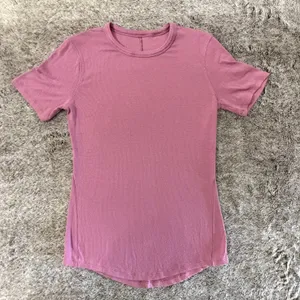Lululemon Hold Tight Short Sleeve Tee Women's 4-6 Pink thumbnail 2