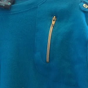 FINAL MARKDOWN UNIQUE ladies top medium 10/12 Blue thumbnail 2