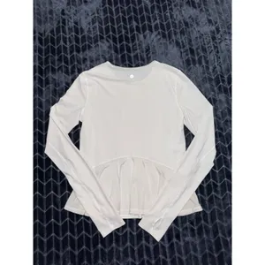 Lululemon Women's White Look Ahead Run Long Sleeve Size 6 thumbnail 4