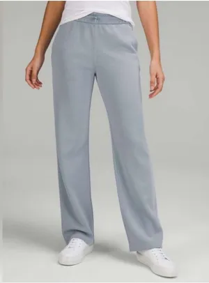NWT Lululemon Athletica High Rise Softstreme Pants in Rhino Grey Size 8 thumbnail 1