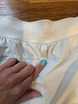 Lululemon Women's In-Depth Mid-Rise Athletic Jogger Pants Ivory Sz 6 thumbnail 4