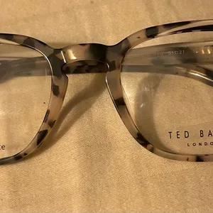 Ted Baker London Tortoiseshell Cat-Eye Glasses - Beige and Brown thumbnail 3