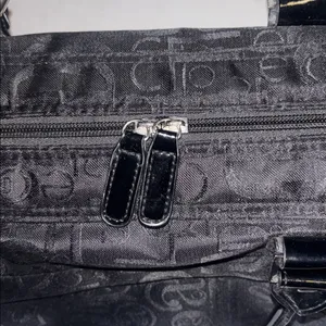 Caboodles Brand Black Envy Dr Bag & Zip Pulls Double Zip thumbnail 11
