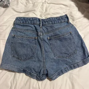 Pacsun Denim Mom Shorts thumbnail 3
