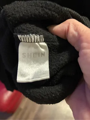 SHEIN Black Cozy Crewneck Sweatshirt with White Label Detail thumbnail 2