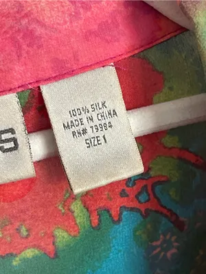 Chico's Multicolor Silk Cropped Button-Up Blouse Sz S thumbnail 8