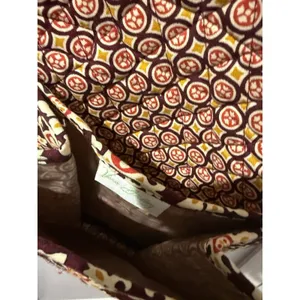 Vera Bradley Retired Medallion Shoulder Tote Burgundy Lunch Bag‎ Wristlet thumbnail 11