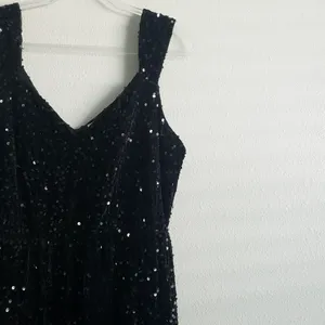 Baltic Born Monroe Sequin Gown Maxi New Without Tags thumbnail 8