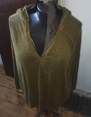 Active USA olive v-neck lightweight hoodie thumbnail 1