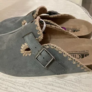 Cliffs by WHITE MOUNTAIN Charcoal Suede Clogs thumbnail 4