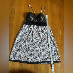 Victoria’s Secret BabyDoll Lingerie/ Slip Style with Daisies and Lace, Size S thumbnail 5