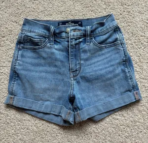 Hollister Jean Shorts thumbnail 1