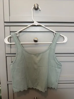 Garage Seamless Lettuce Edge Tank  thumbnail 2