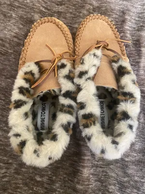 Minnetonka Suede Leather Leopard Print Faux Fur Trimp Moccassin Loafer Women's 9 thumbnail 5