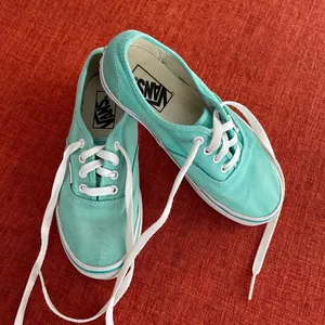 🦋Authentic VANS Canvas Flat Sneakers, Size 6 thumbnail 3