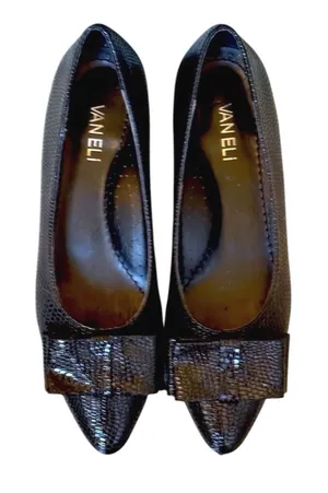 Vaneli Pointed Toe Flats Black Snakeskin‎ Bow Classic Professional Womens 8.5 thumbnail 1