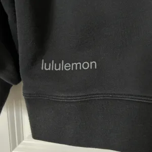 Lululemon Perfectly Oversized Crew Hawaii Pineapple Sweatshirt Black Size 8 thumbnail 5