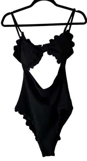 Cupshe Black One Piece Swimsuit Cut Out Ruffle Trim Sexy Swimwear L‎ thumbnail 1