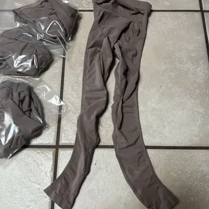 New‎ Skims Seamless Sculpt Maternity Leggings UMBER Size XXS/XS Shapewear thumbnail 5