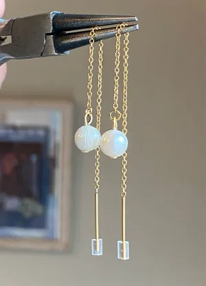 Handmade gold tone stainless steel dainty thread pearl earrings💖 thumbnail 1